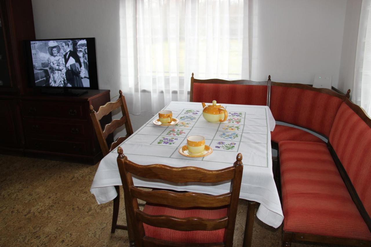 Chalupa U Prochazku Mezimesti Exterior foto